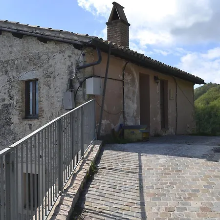 Castello Di Cammoro Sellano